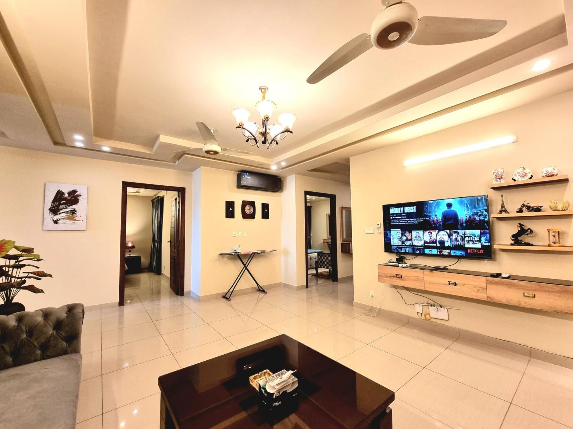 Luxurious Landing Apartments&Suites Bahria Town Rawalpindi Zimmer foto